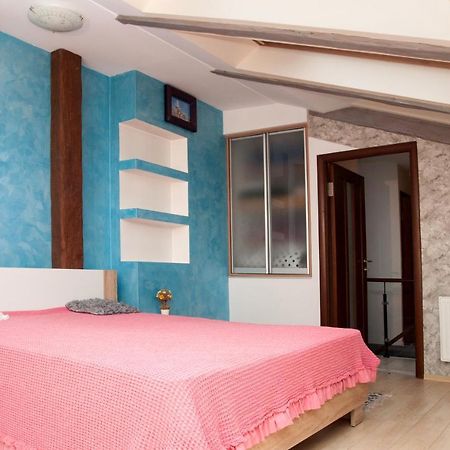 Apt In The Center Of The Town Near The Opera House Appartamento Leopoli Esterno foto