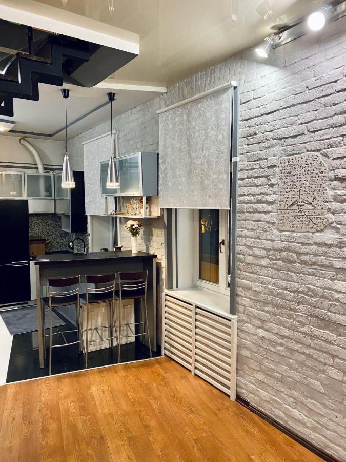 Apt In The Center Of The Town Near The Opera House Appartamento Leopoli Esterno foto