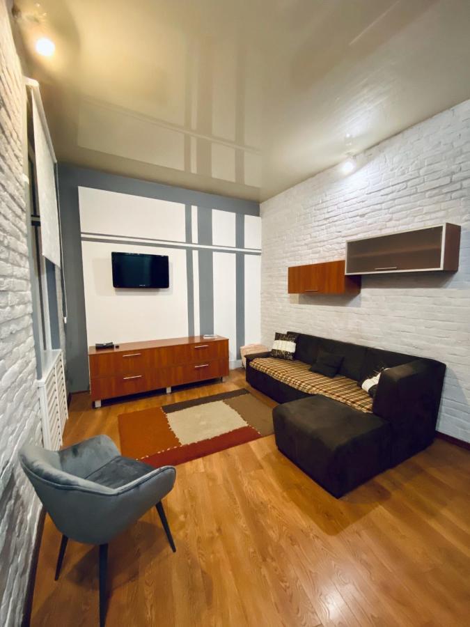 Apt In The Center Of The Town Near The Opera House Appartamento Leopoli Esterno foto