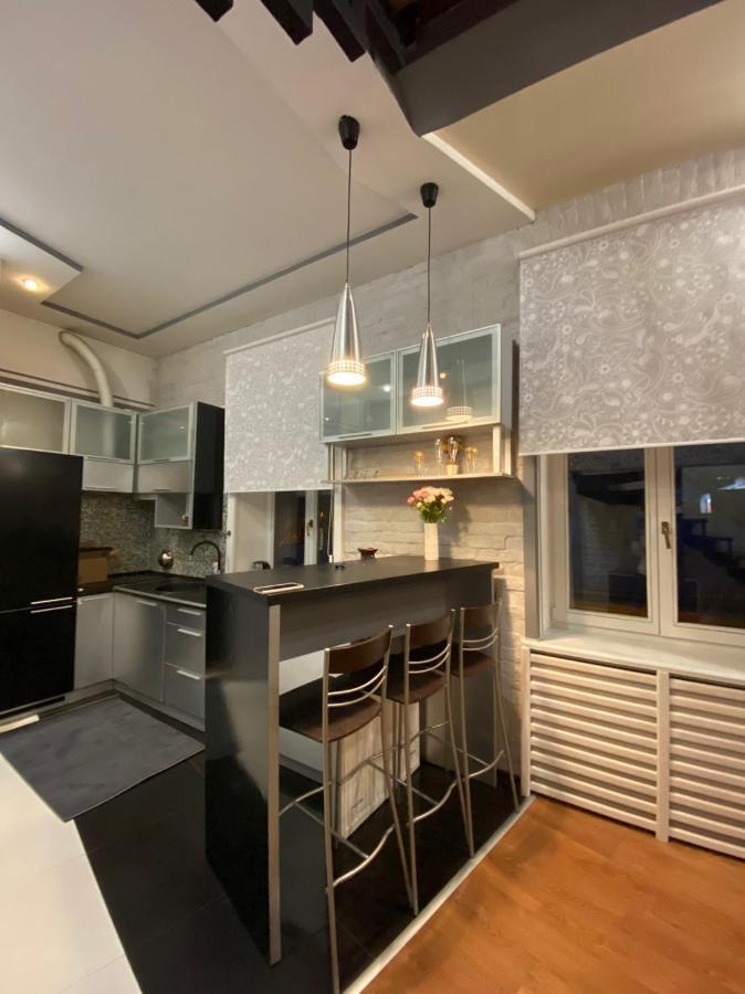 Apt In The Center Of The Town Near The Opera House Appartamento Leopoli Esterno foto