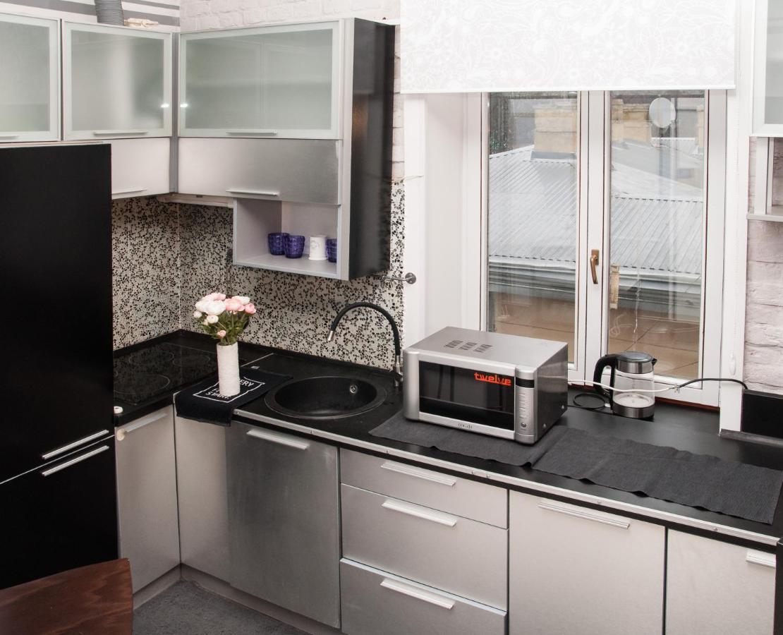 Apt In The Center Of The Town Near The Opera House Appartamento Leopoli Esterno foto