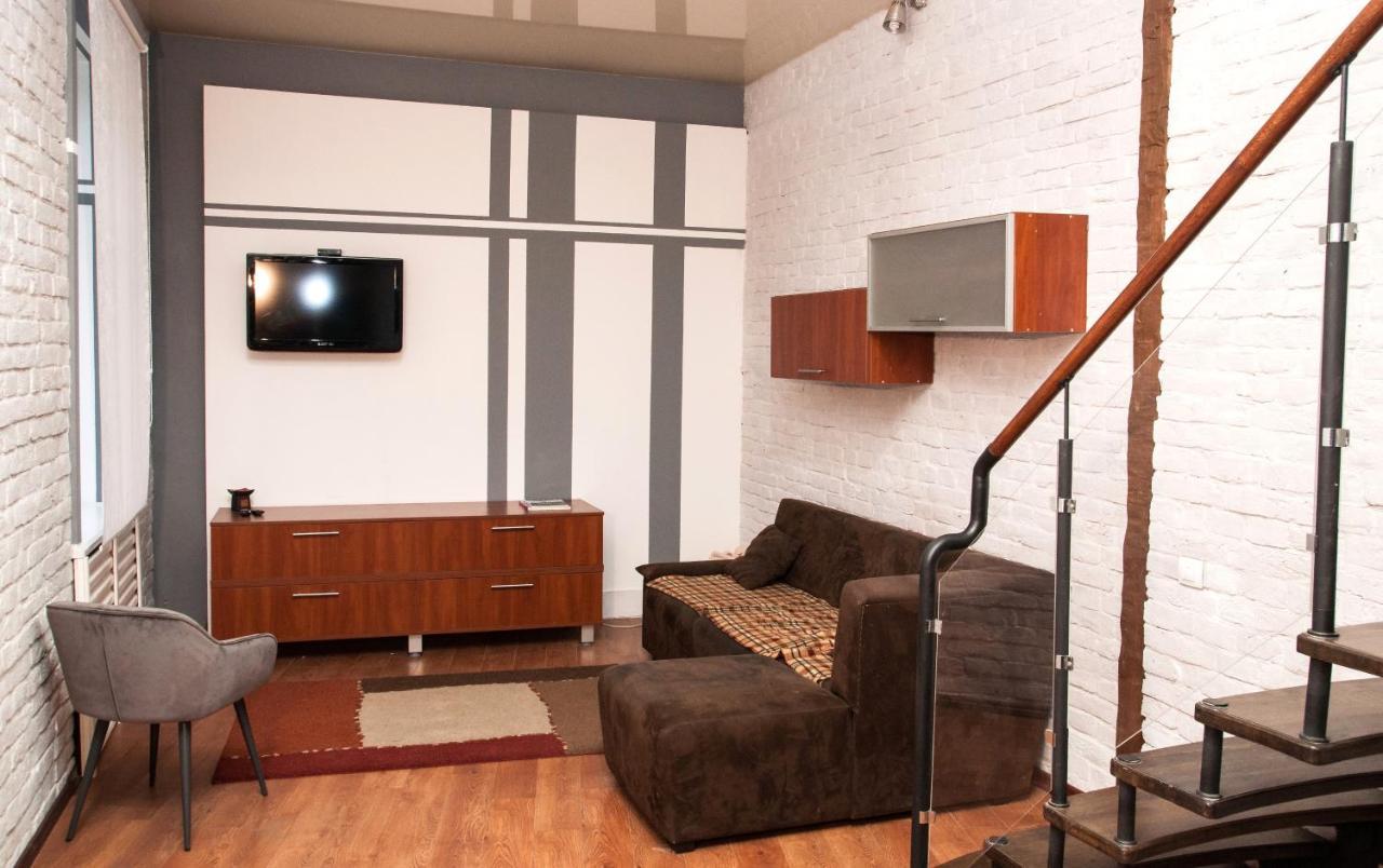 Apt In The Center Of The Town Near The Opera House Appartamento Leopoli Esterno foto