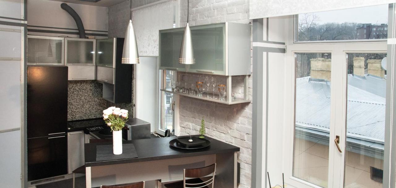 Apt In The Center Of The Town Near The Opera House Appartamento Leopoli Esterno foto